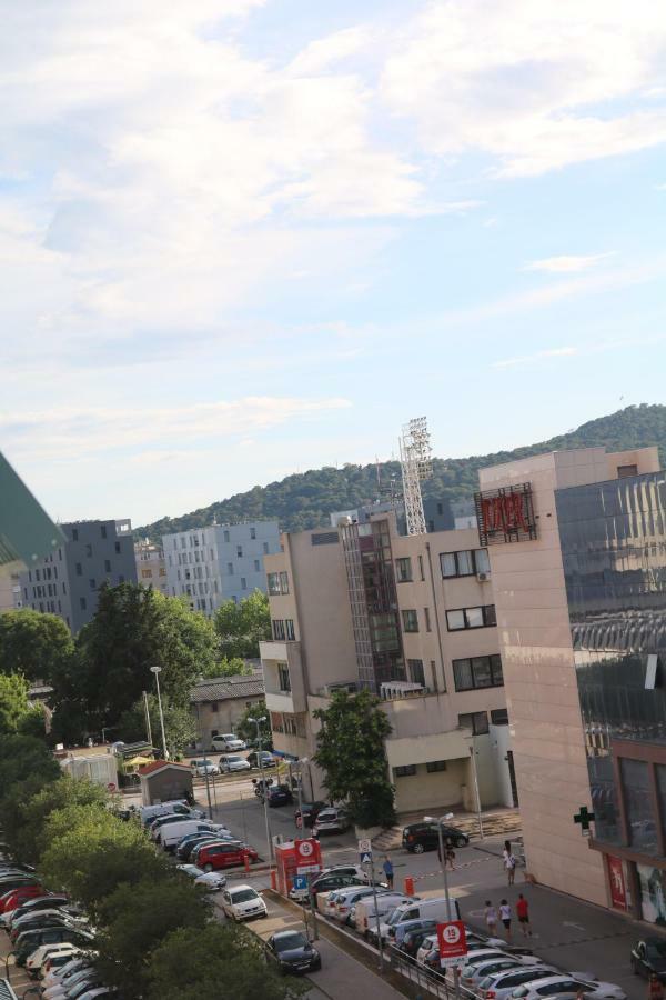 Apartment Dormir Split Bagian luar foto