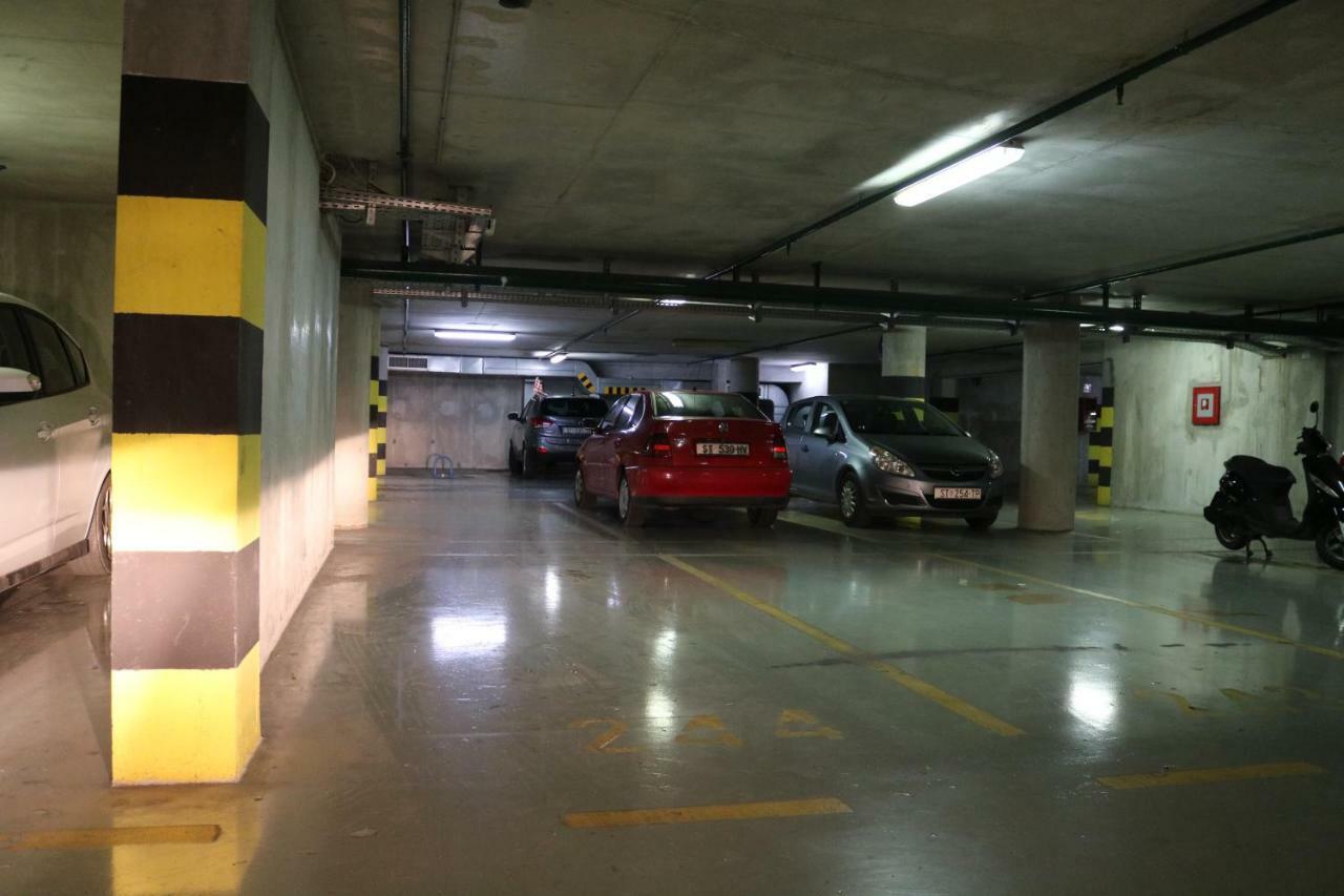 Apartment Dormir Split Bagian luar foto